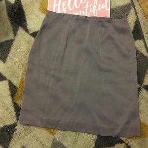 DONATED TO STUDENTS IN NEED-Beautiful Grey Silk Like Skirt, Size 6